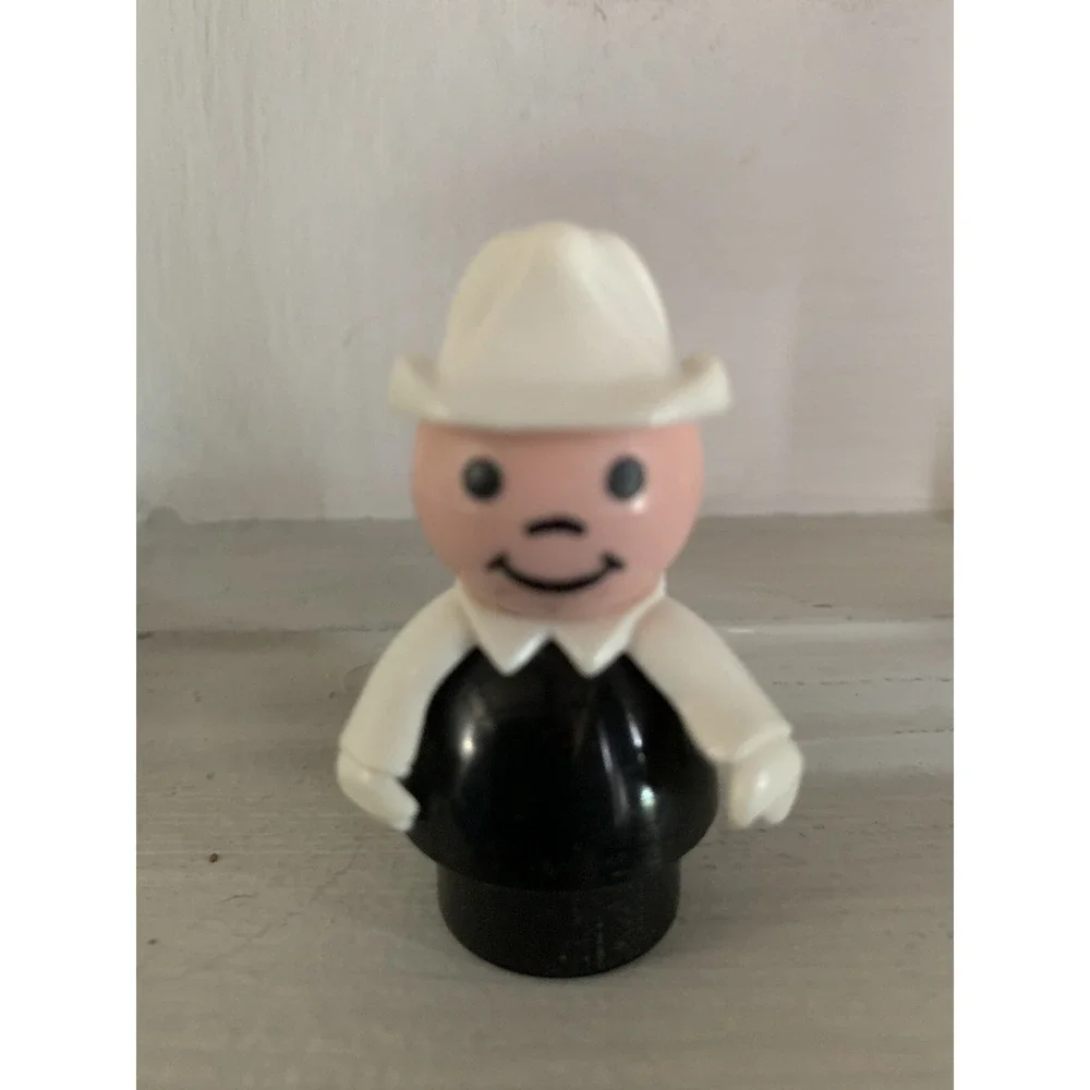 Vintage Fisher Price Little People Fireman White Hat & Arms
